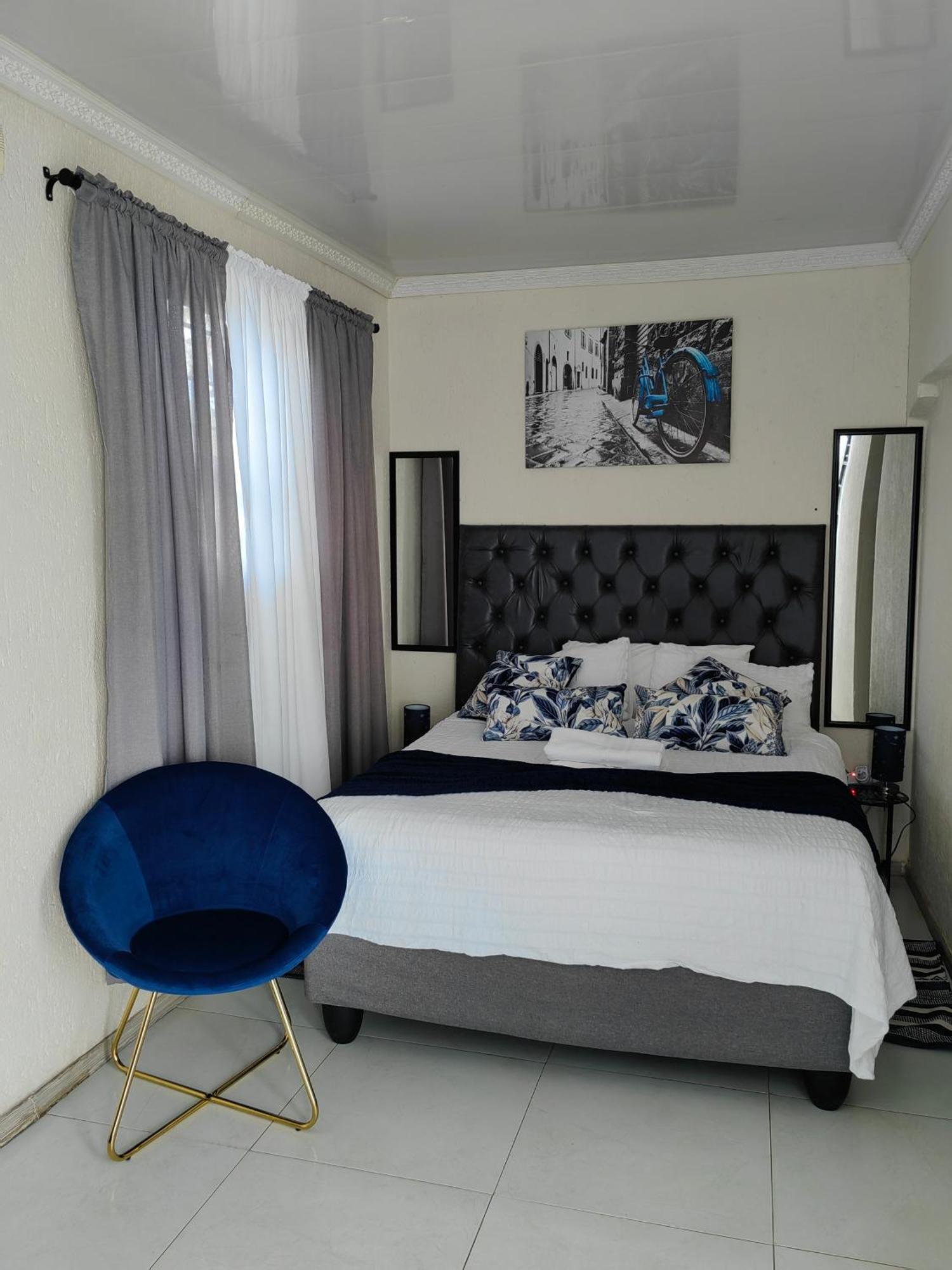 Back Of The Moon Guesthouse Kuruman Exterior photo